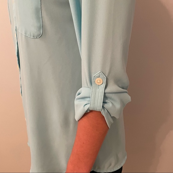 LOFT Long Sleeve Button Down Light Blue Shirt Size - XS - Picture 3 of 6